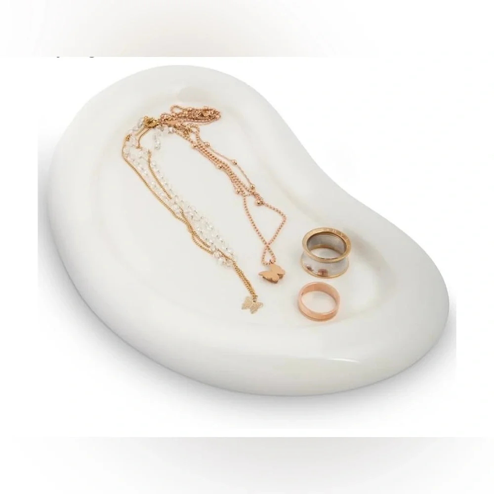 Levaway Ceramic Jewelry Vanity Bathroom Tray White Kidney Bean Shaped New
